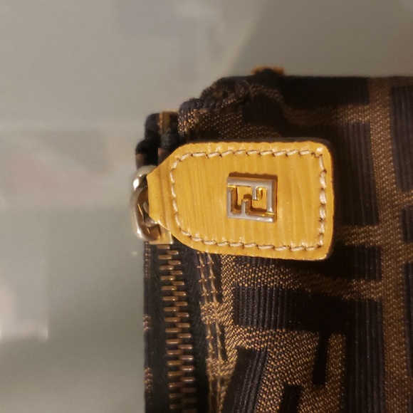 Fendi Jacquard Monogram Tote with Zipper - Picture 2 of 6